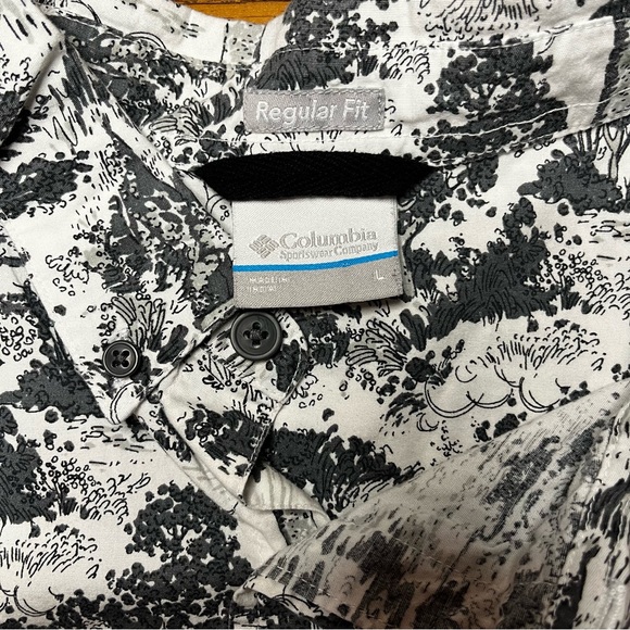 Men’s Colombia button down shirt - Picture 3 of 3